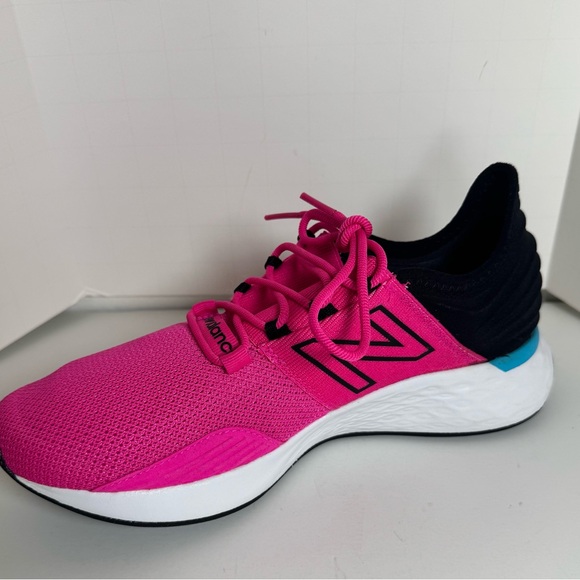 New Balance Women's Fuchsia Sneakers - Picture 5 of 9